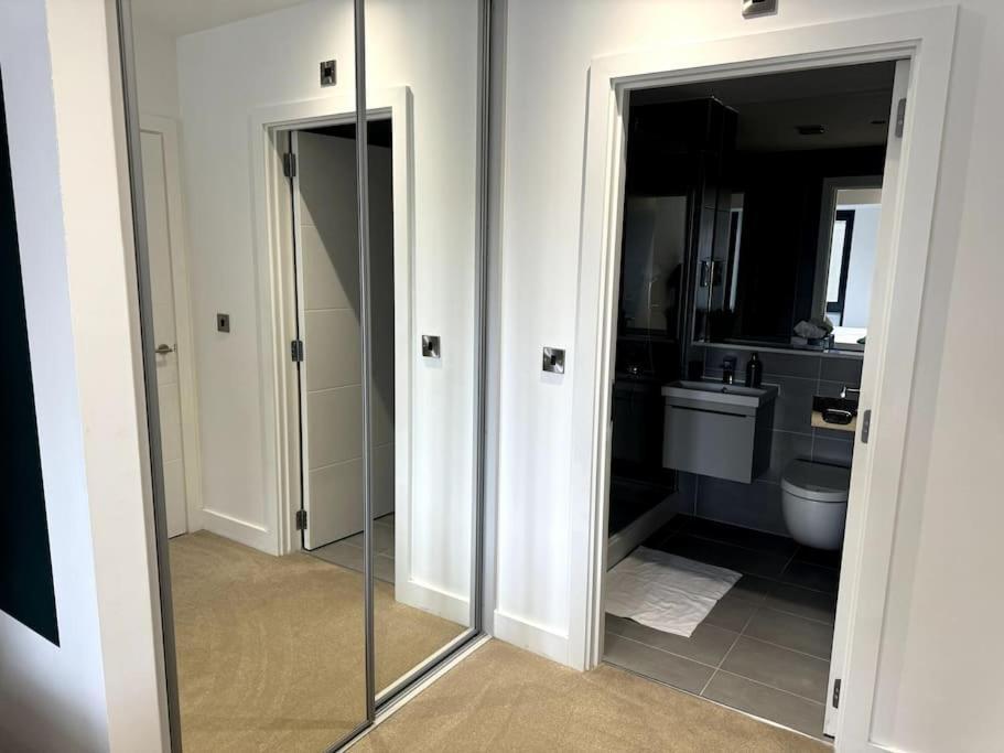 Luxury Oaks Suite, Free Private Parking, 2 Bed 2 Bathroom Apartment, Central Solihull Birmingham Zewnętrze zdjęcie